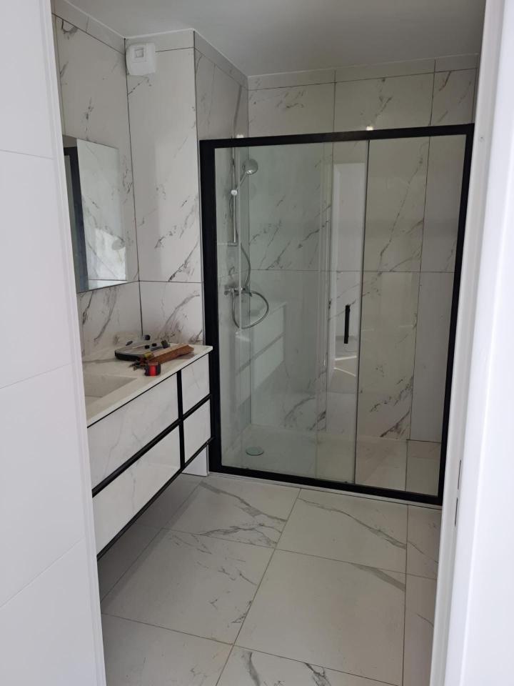 Salle de bains clé en main Mornant